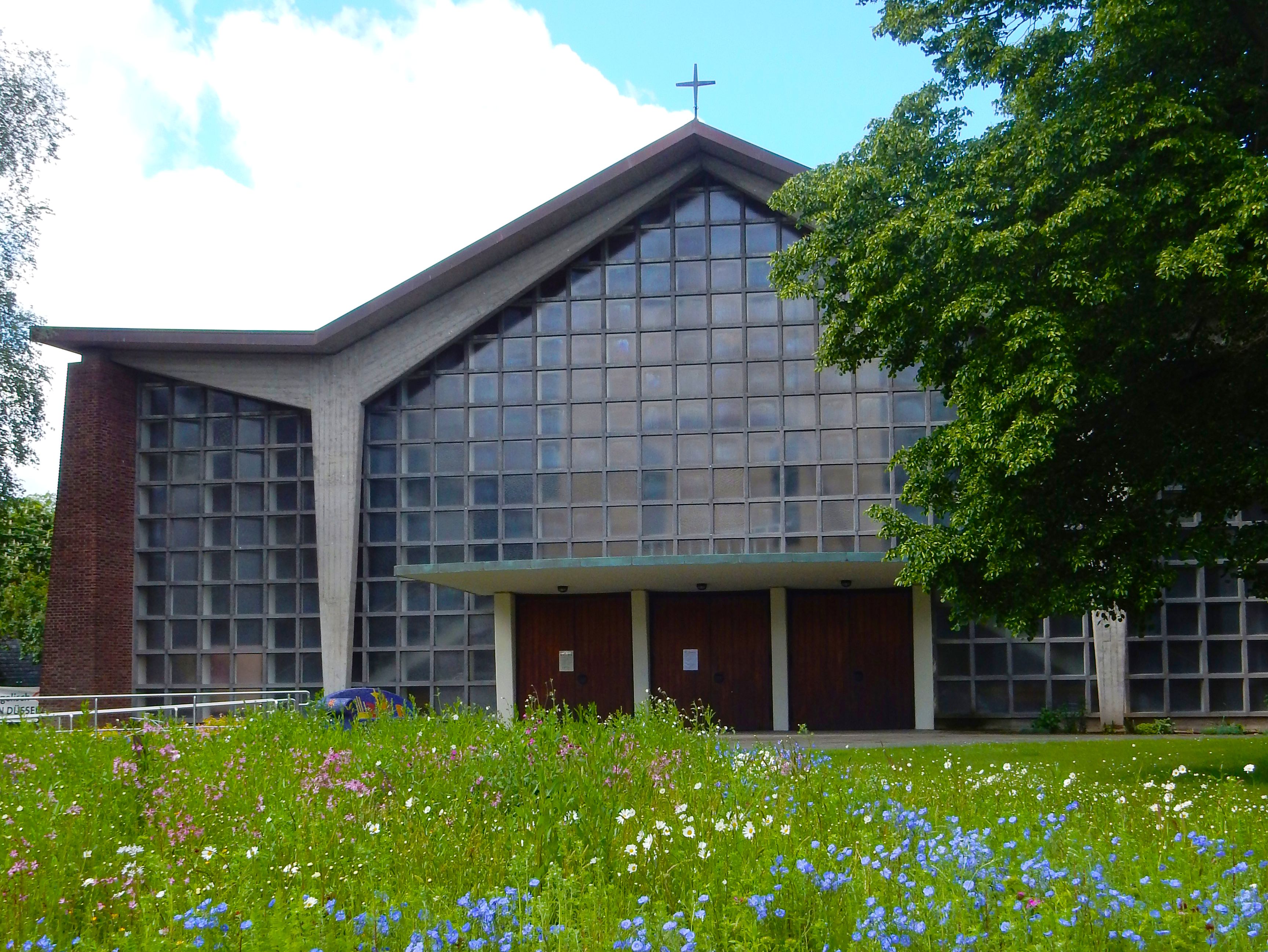 Evangelische Klarenbachkirche; Foto: Hartmut Wölk