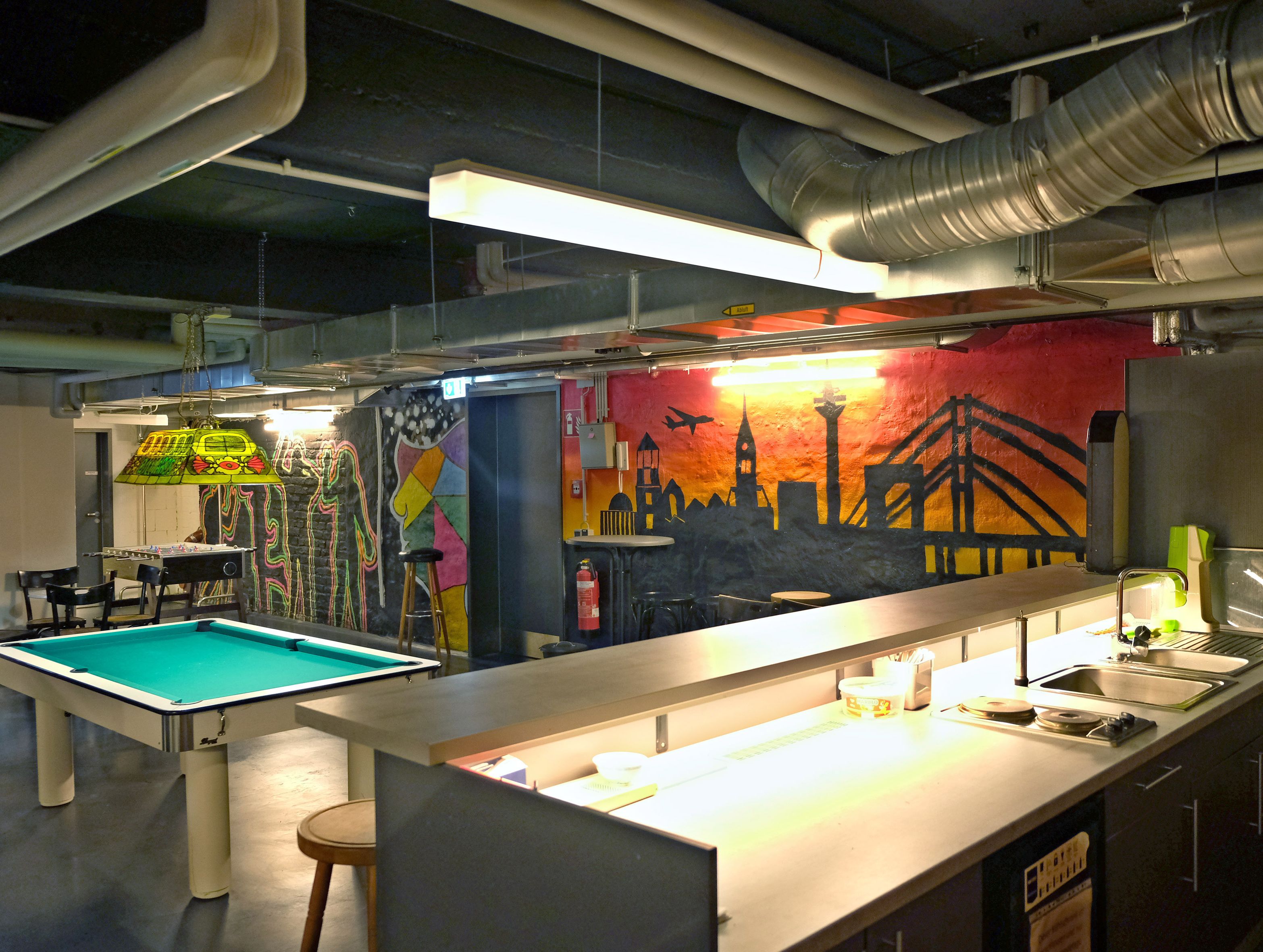 Unsere Theke im Discokeller; Foto: Sergej Lepke
